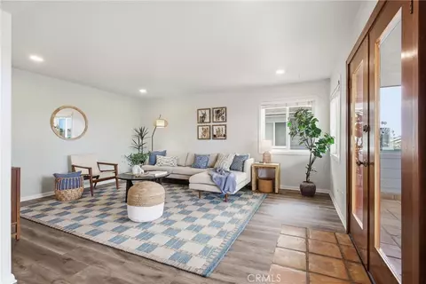 Living - 4582 4th St, Carpinteria, CA 93013 photo 5 of 6