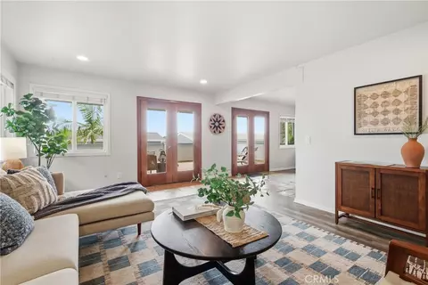 Living - 4582 4th St, Carpinteria, CA 93013 photo 4 of 6