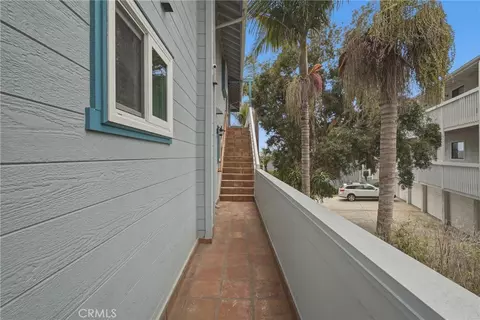 Entry Way - 4582 4th St, Carpinteria, CA 93013 photo 3 of 3