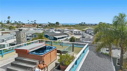 View/Area - 4582 4th St, Carpinteria, CA 93013 photo 2 of 8