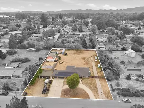 320 Pablo Ln, Nipomo, CA 93444