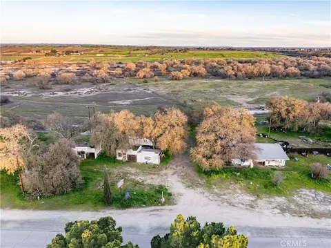 6880 Monterey Rd, Paso Robles, CA 93446 photo 2