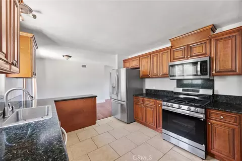 907 W Olive Ave, Redlands, CA 92373 photo 18