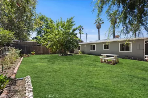 907 W Olive Ave, Redlands, CA 92373 photo 35