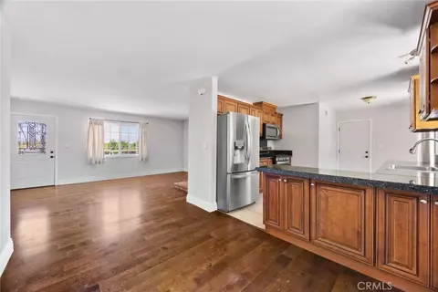907 W Olive Ave, Redlands, CA 92373 photo 14