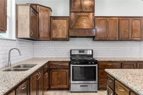 Kitchen - 14111 Danbur, Bakersfield, CA 93311 photo 1 of 3