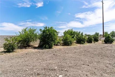 Exterior - 14111 Danbur, Bakersfield, CA 93311 photo 9 of 16