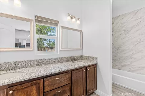 Bath - 14111 Danbur, Bakersfield, CA 93311 photo 1 of 4