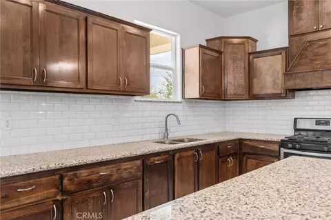 Kitchen - 14111 Danbur, Bakersfield, CA 93311 photo 2 of 3