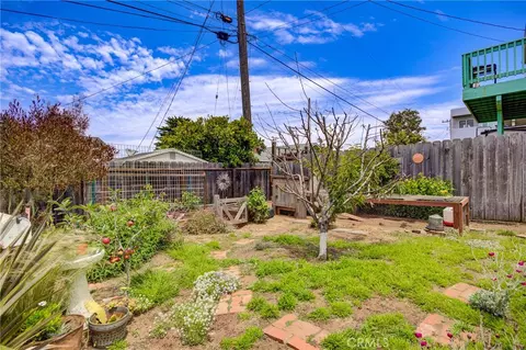 Exterior - 953 Anchor St, Morro Bay, CA 93442 photo 1 of 3