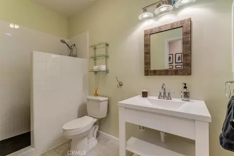 Bath - 322 Montebello Oaks, Paso Robles, CA 93446 photo 4 of 4