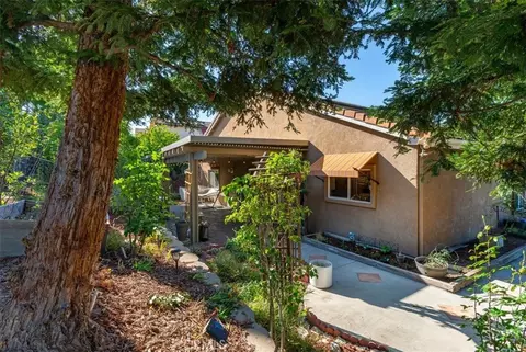Exterior - 322 Montebello Oaks, Paso Robles, CA 93446 photo 9 of 16