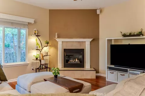 Living - 322 Montebello Oaks, Paso Robles, CA 93446 photo 3 of 5