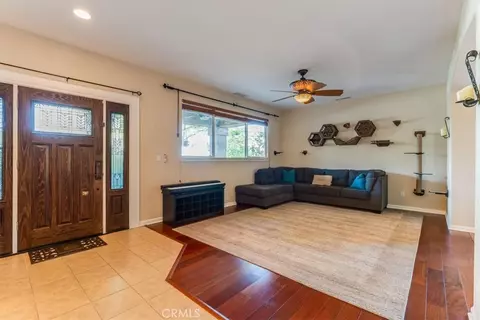 Entry Way - 322 Montebello Oaks, Paso Robles, CA 93446 photo 2 of 4