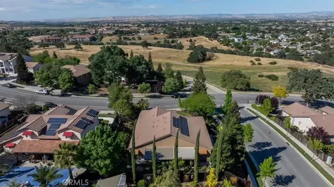 View/Area - 322 Montebello Oaks, Paso Robles, CA 93446 photo 9 of 9