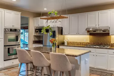 Kitchen - 322 Montebello Oaks, Paso Robles, CA 93446 photo 9 of 10