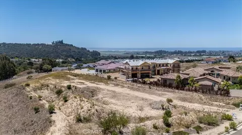 850 Castillo Del Mar, Arroyo Grande, CA 93420