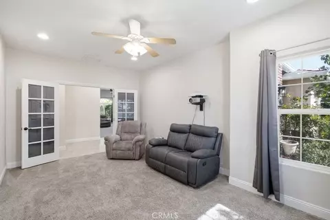 Living - 405 Hillard, Taft, CA 93268 photo 2 of 2