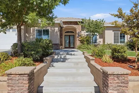 Exterior - 405 Hillard, Taft, CA 93268 photo 3 of 11