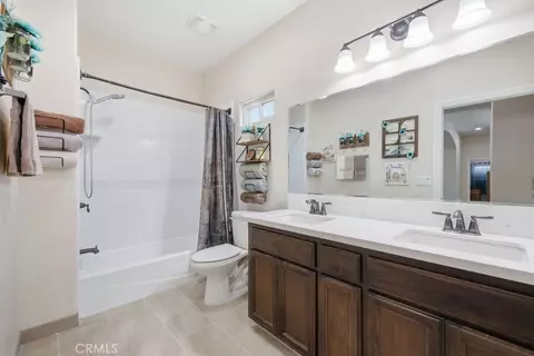 Entry Way - 405 Hillard, Taft, CA 93268 photo 5 of 5