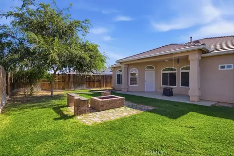 Exterior - 405 Hillard, Taft, CA 93268 photo 7 of 11