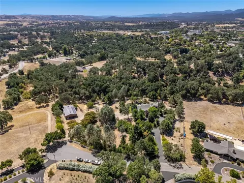 View/Area - 1457 Brambles Ct, Templeton, CA 93465 photo 2 of 6