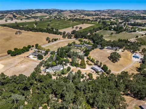 View/Area - 1457 Brambles Ct, Templeton, CA 93465 photo 3 of 6