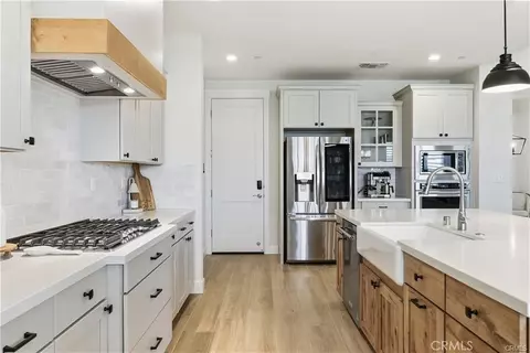 Kitchen - 16729 Starview Ct, Bakersfield, CA 93314 photo 4 of 4