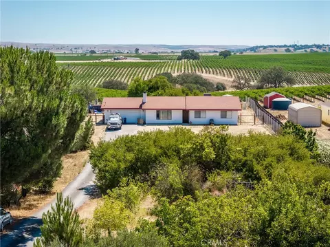 5430 Fa-rousse, Paso Robles, CA 93446 photo 2