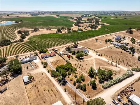 5430 Fa-rousse, Paso Robles, CA 93446 photo 43
