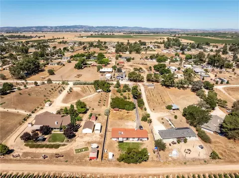 5430 Fa-rousse, Paso Robles, CA 93446 photo 41