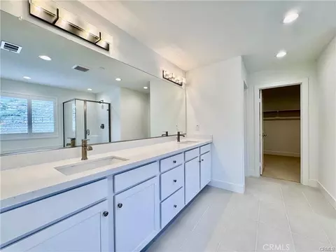 Bath - 8501 Anthony St, Riverside, CA 92507 photo 4 of 4