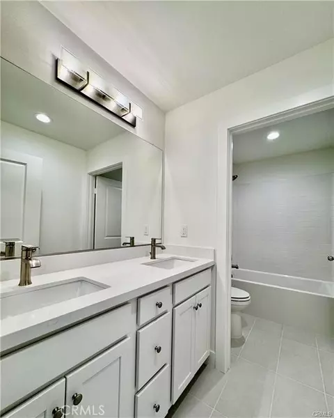 Bath - 8501 Anthony St, Riverside, CA 92507 photo 2 of 4