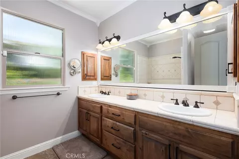 Bath - 616 Misty Gln, Nipomo, CA 93444 photo 6 of 7