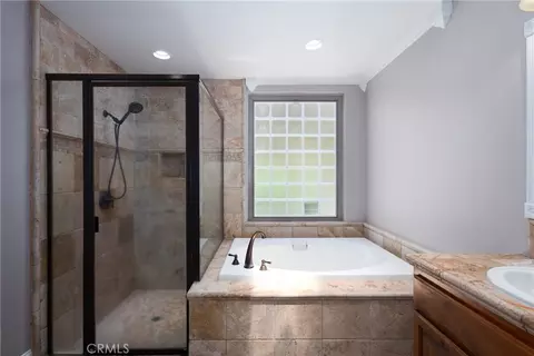 Bath - 616 Misty Gln, Nipomo, CA 93444 photo 4 of 7