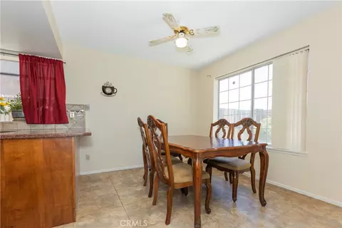 Dining - 422 Sherwood Pl, Tehachapi, CA 93561 photo 2 of 2