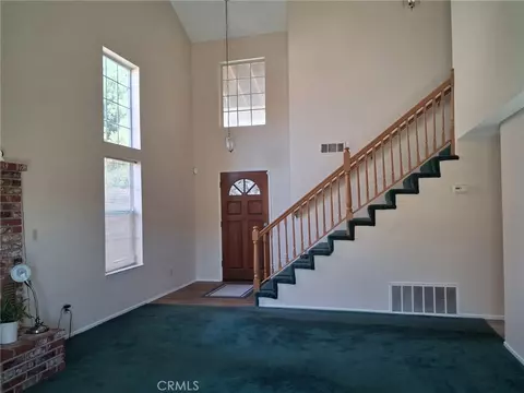 Entry Way - 422 Sherwood Pl, Tehachapi, CA 93561 photo 1 of 1