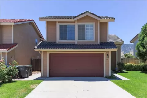 Exterior - 422 Sherwood Pl, Tehachapi, CA 93561 photo 2 of 12