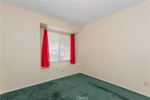 Bedroom - 422 Sherwood Pl, Tehachapi, CA 93561 photo 6 of 8