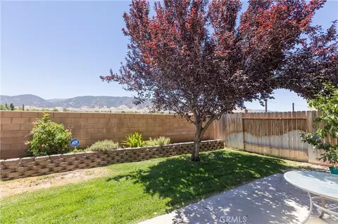 Exterior - 422 Sherwood Pl, Tehachapi, CA 93561 photo 5 of 12