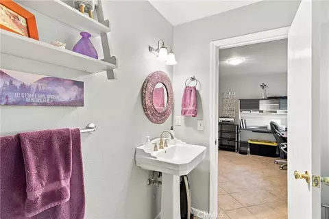 Bath - 5680 High Rdg, Paso Robles, CA 93446 photo 4 of 4