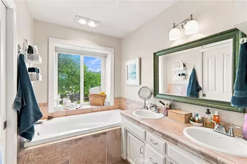 Bath - 5680 High Rdg, Paso Robles, CA 93446 photo 1 of 4