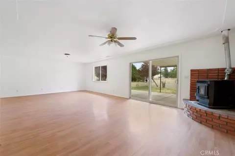 Living - 2540 Campo Rd, Atascadero, CA 93422 photo 4 of 9