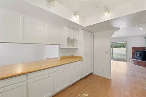 Kitchen - 2540 Campo Rd, Atascadero, CA 93422 photo 4 of 8