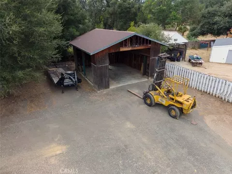 Exterior - 2540 Campo Rd, Atascadero, CA 93422 photo 9 of 15