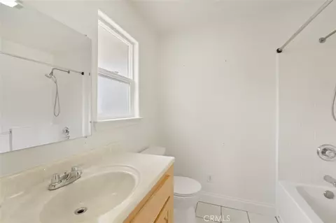 Bath - 2540 Campo Rd, Atascadero, CA 93422 photo 5 of 5