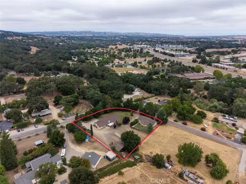View/Area - 2540 Campo Rd, Atascadero, CA 93422 photo 7 of 8