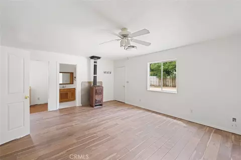 Living - 2540 Campo Rd, Atascadero, CA 93422 photo 5 of 9