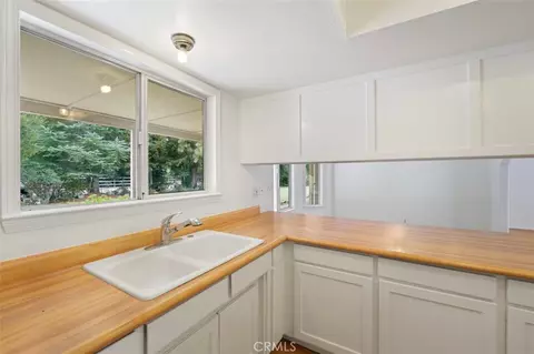Kitchen - 2540 Campo Rd, Atascadero, CA 93422 photo 3 of 8