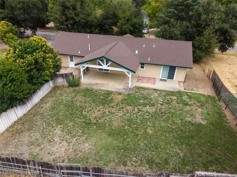 Exterior - 2540 Campo Rd, Atascadero, CA 93422 photo 7 of 15